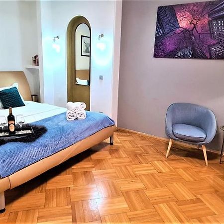 Central Arghezi Art Deco Apartment Piata Universitatii Bukares Bagian luar foto