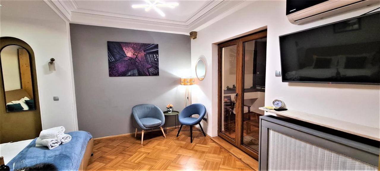 Central Arghezi Art Deco Apartment Piata Universitatii Bukares Bagian luar foto